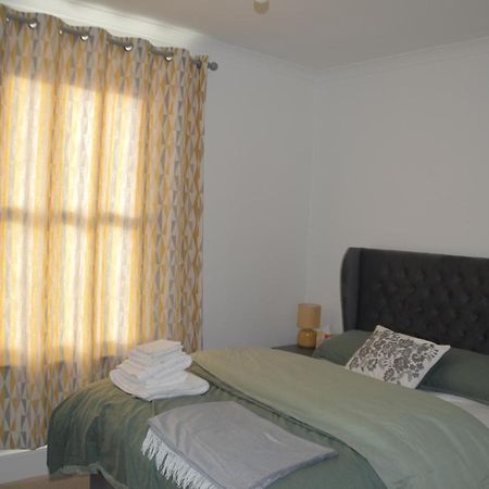 Two Bedroom Apartment In ロンドン エクステリア 写真